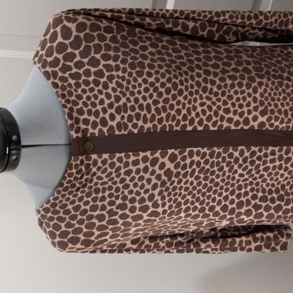 Soft Surroundings Size Med Animal Print PJ Top - Picture 1 of 5
